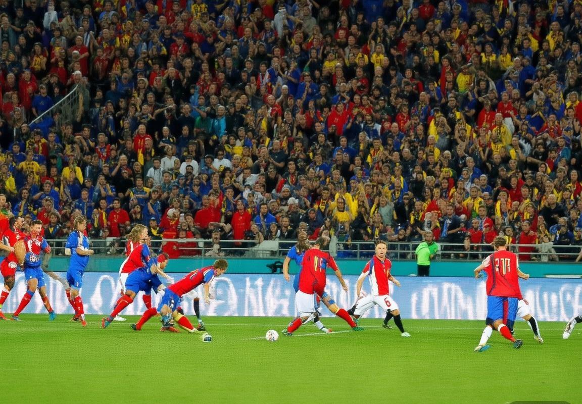 2017世界杯预选赛：瑞意巅峰对决火花四溅回顾